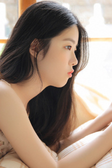 美女比基尼